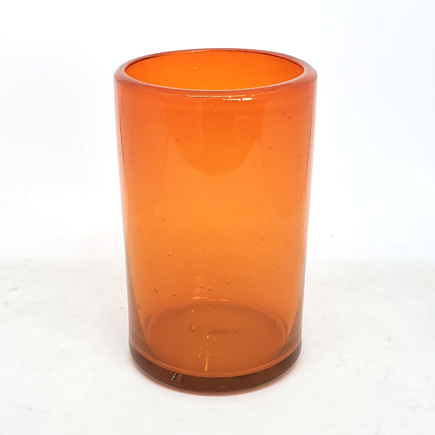 VIDRIO SOPLADO / Juego de 6 vasos grandes color naranja / Éstos artesanales vasos le darán un toque clásico a su bebida favorita.